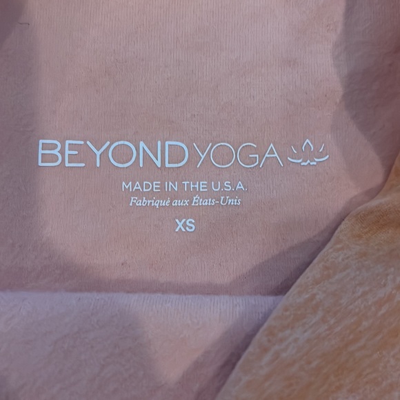Pink beyond yoga cropped leggings - Picture 3 of 3